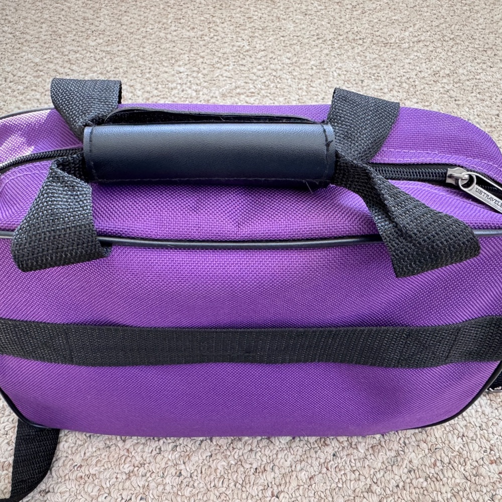 Used U.S. Traveler Grey Carry on Bag 14"x11" 6" Deep Zipper Luggage Shoulder